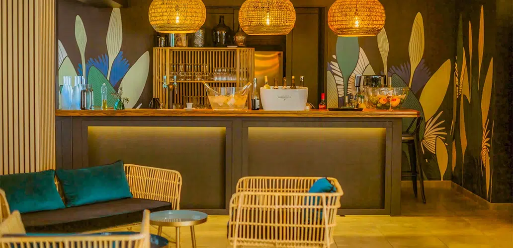 take advantage of our indoor hall to spend pleasant moments